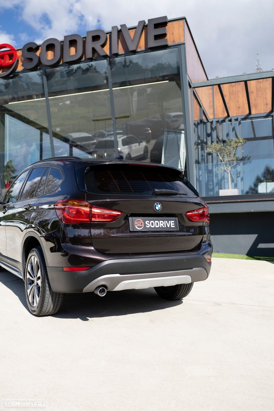 BMW X1 16 d sDrive Line xLine - 52