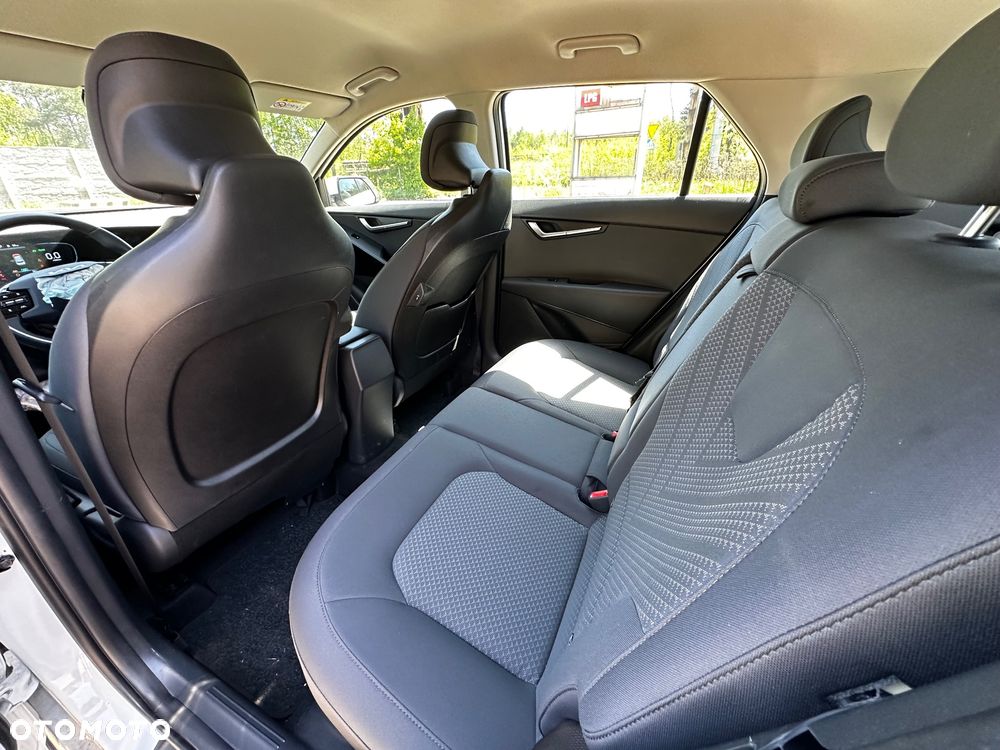 Kia Niro - 12