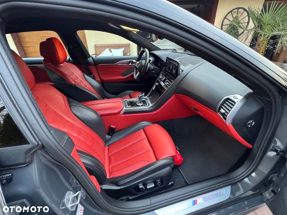 BMW Seria 8 - 25