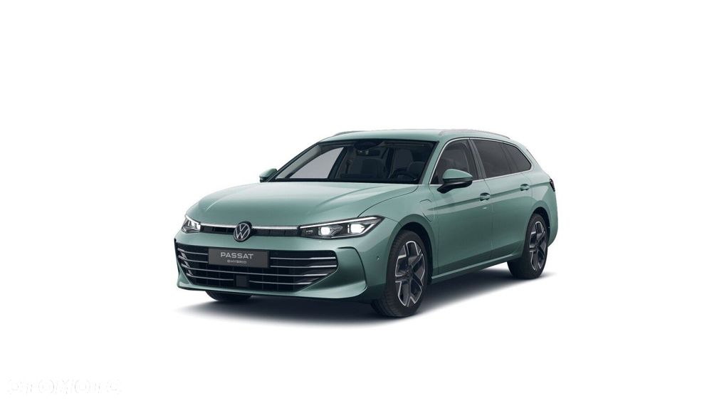 Volkswagen Passat - 1