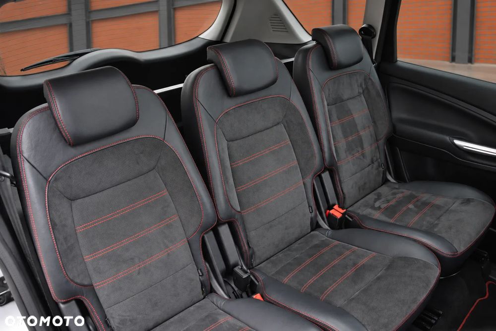 Ford S-Max - 24