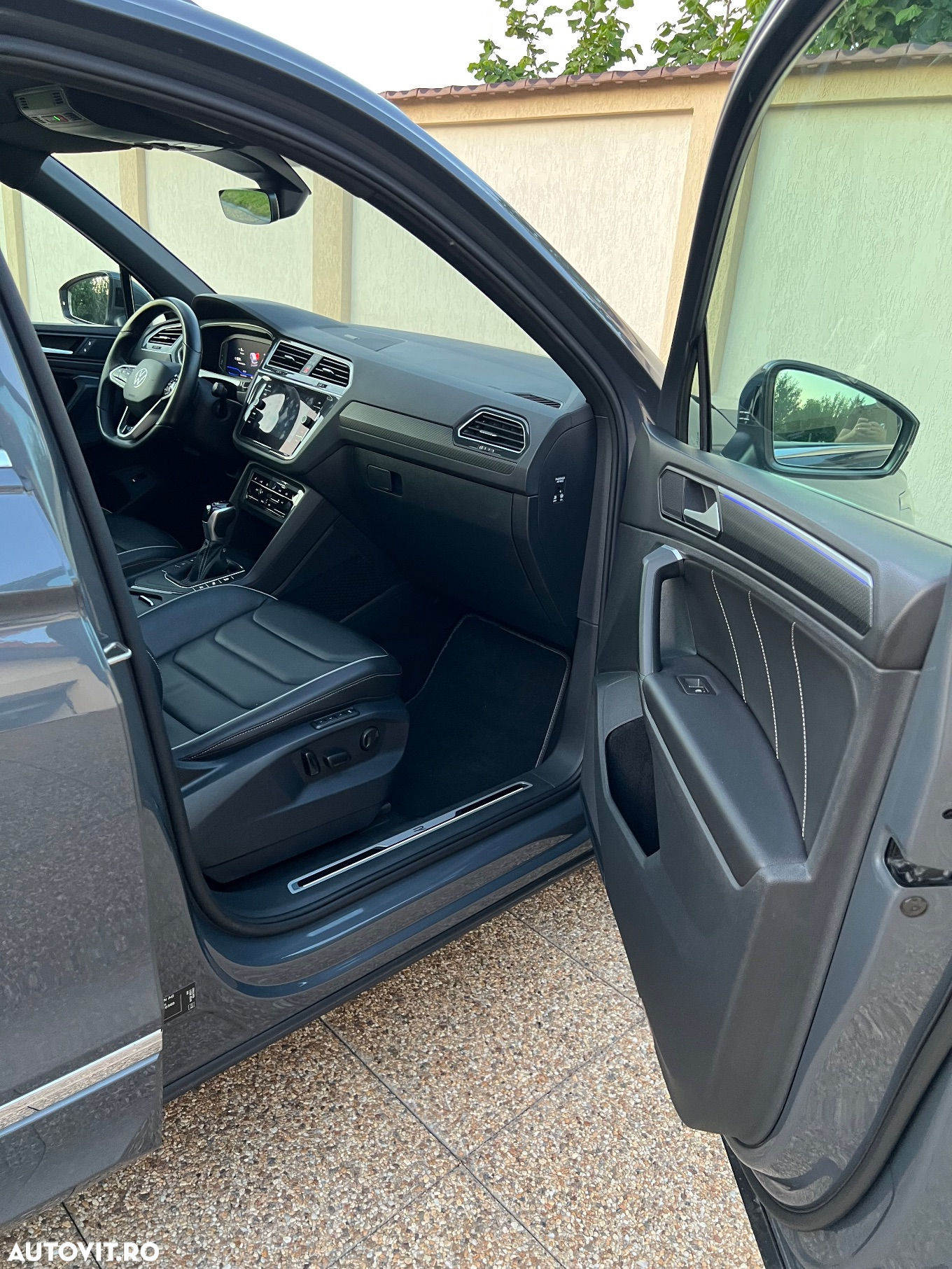 Volkswagen Tiguan - 22
