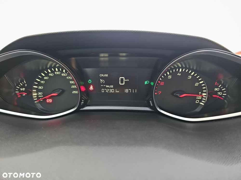 Peugeot 308 1.2 PureTech Active S&S - 17