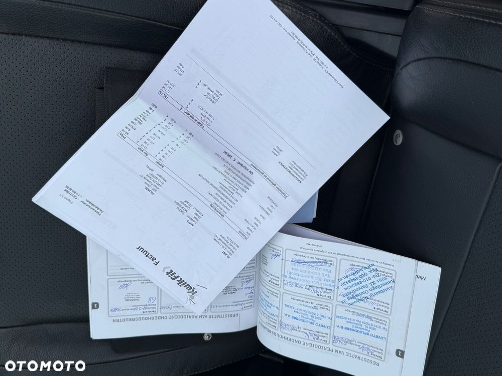 Mitsubishi Outlander 2.0 4WD Top - 25