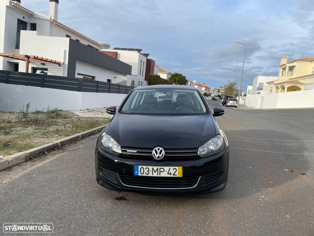 VW Golf 1.6 TDi Trendline BlueMotion - 4