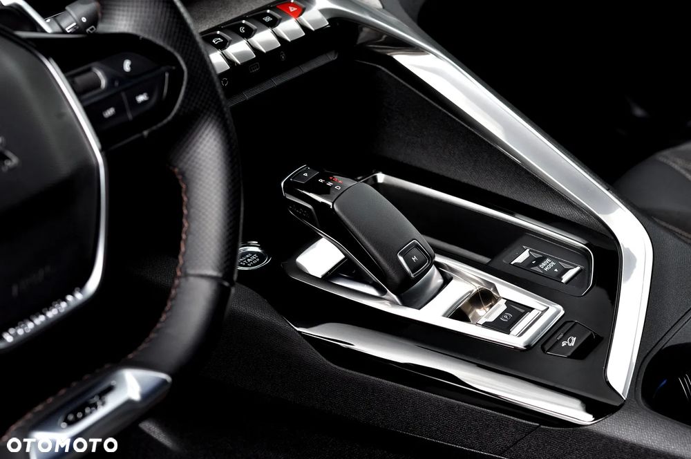 Peugeot 5008 PureTech 180 EAT8 Stop & Start GT - 19