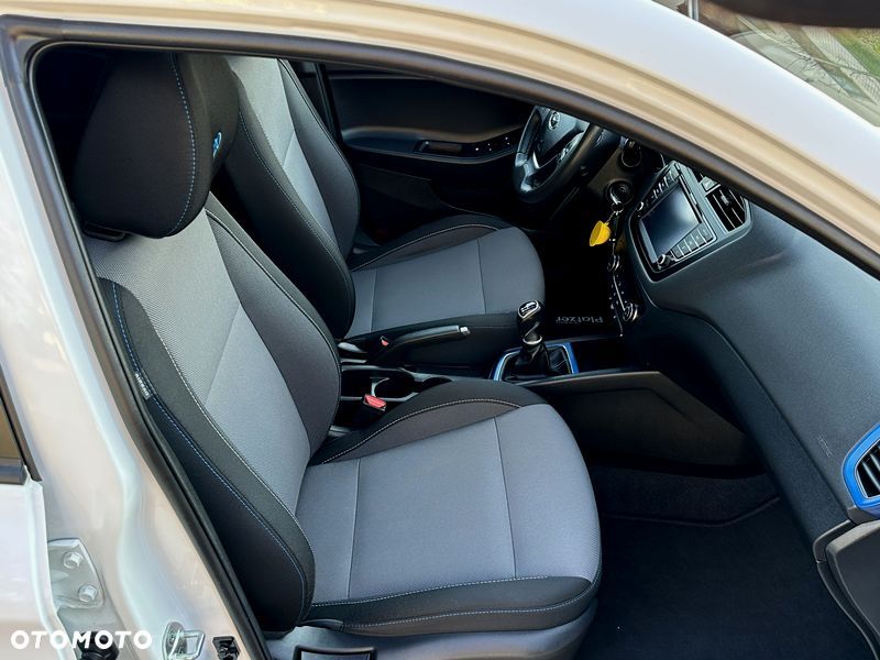 Hyundai i20 - 11