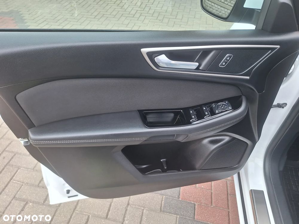 Ford S-Max - 18