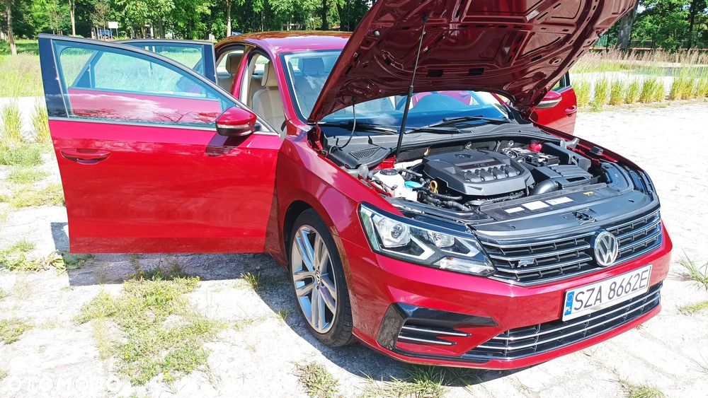Volkswagen Passat - 17