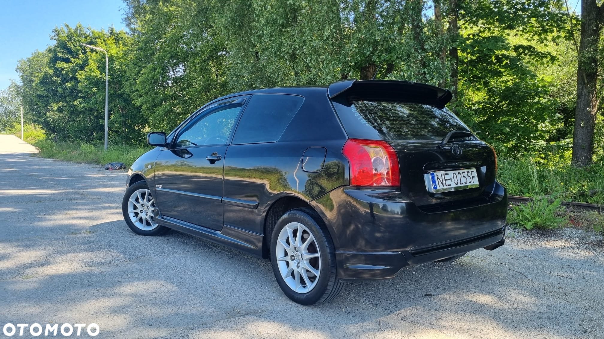 Toyota Corolla - 2