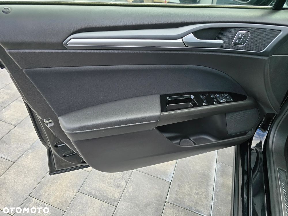 Ford Mondeo - 10