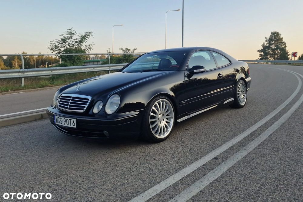 Mercedes-Benz CLK - 17