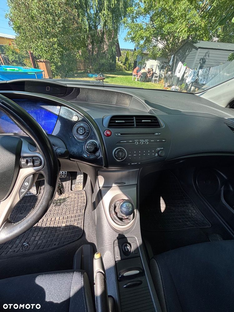 Honda Civic 1.8 Executive - 15