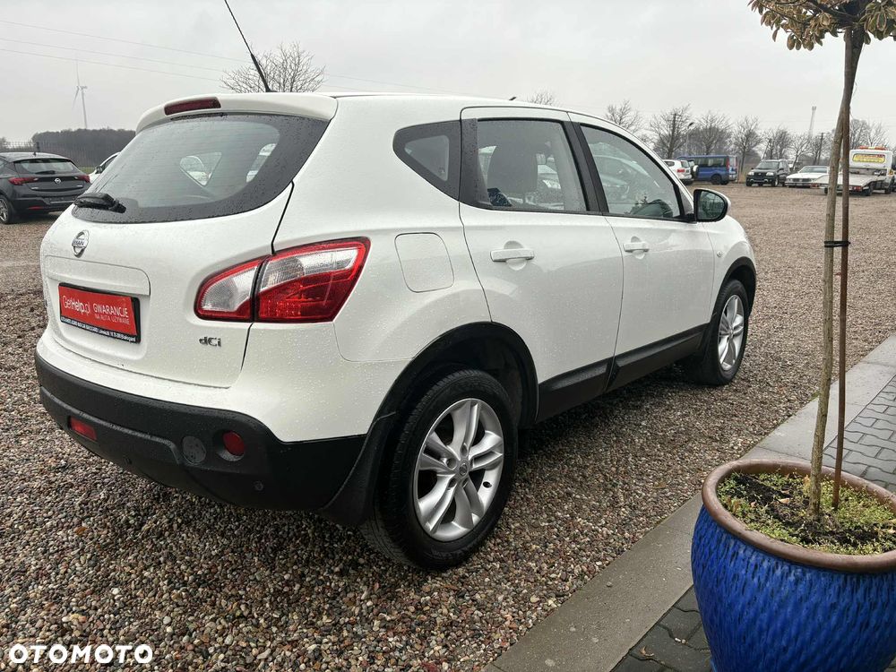 Nissan Qashqai 1.6 dCi 4 x 4 DPF Start/Stop acenta - 2