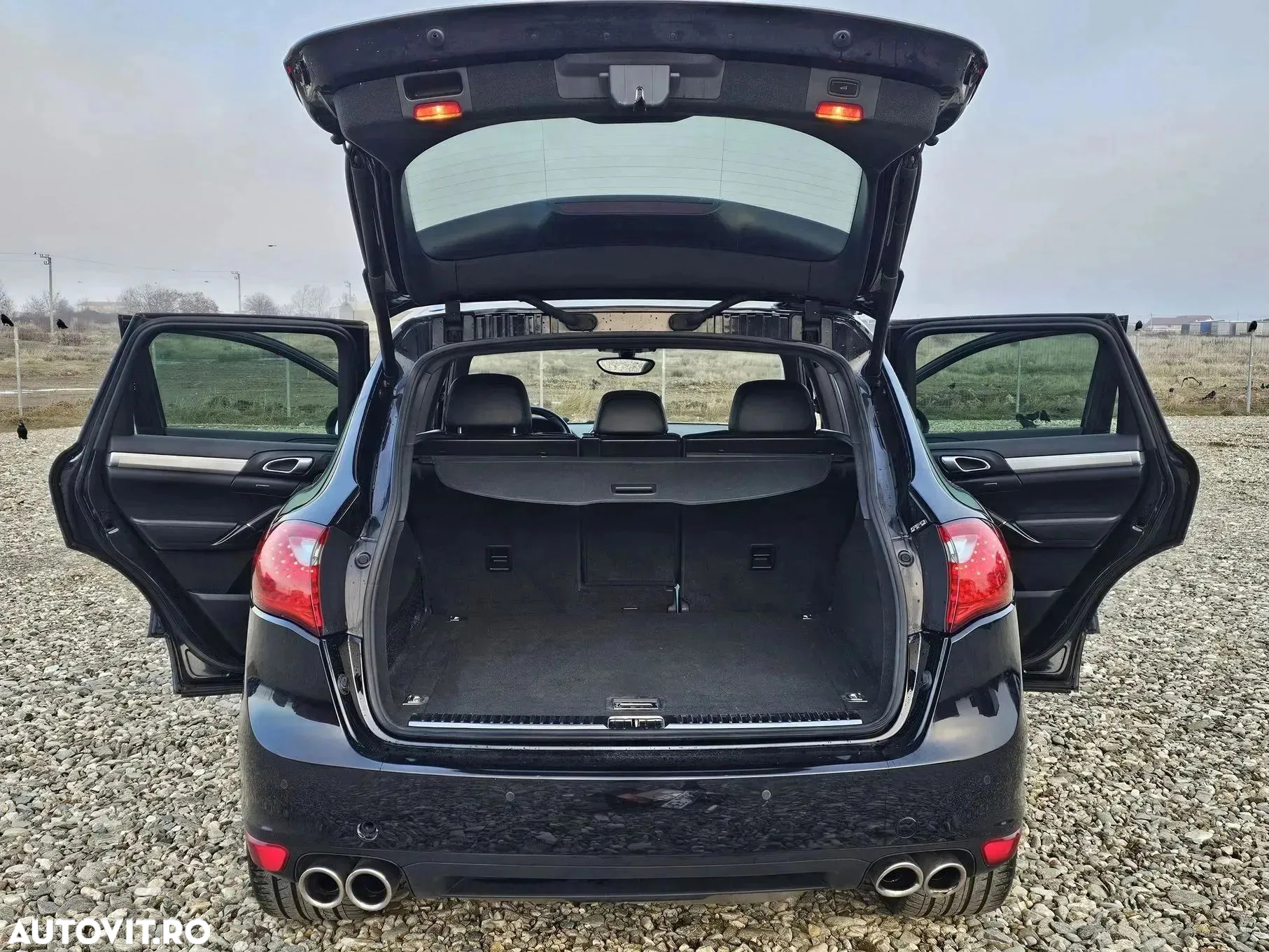Porsche Cayenne Diesel Platinum Edition - 26