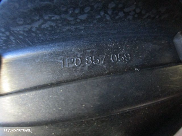 Grelha Friso 1P1857244 1P0857059 SEAT  LEON 1P FASE 1  2007 2.0TDI 140CV 5P CINZA ESCURO INTERIOR GRE QUADRANTE - 3