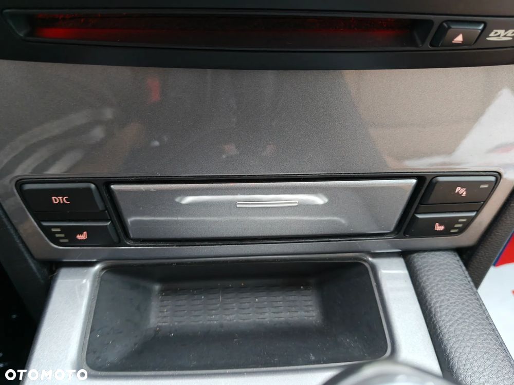 BMW Seria 5 520d Edition Exclusive - 40