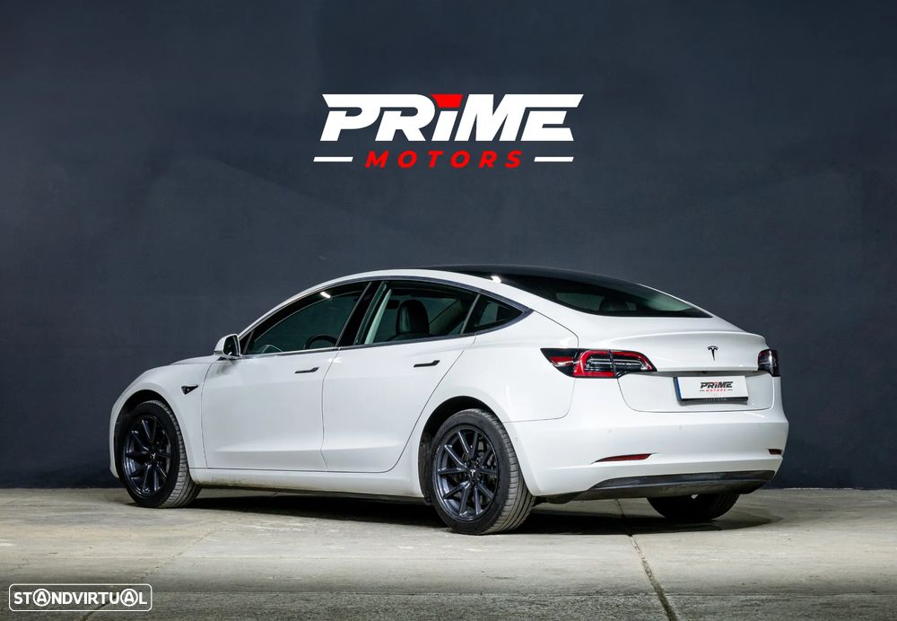 Tesla Model 3 Standard Range Plus RWD - 3