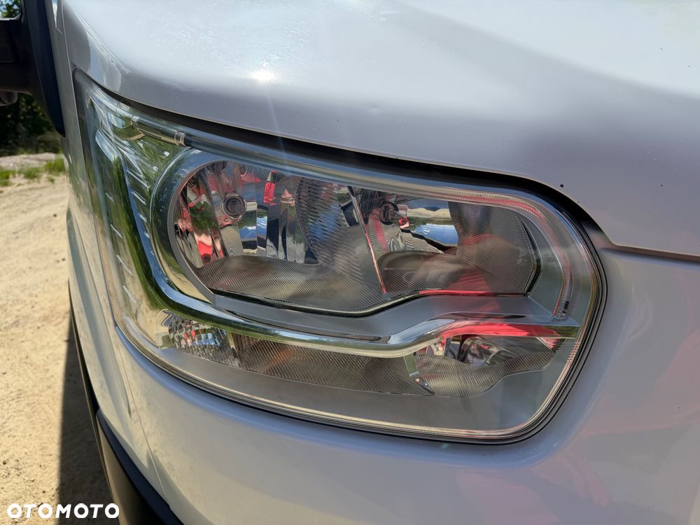 Ford TRANSIT 7os. - 15