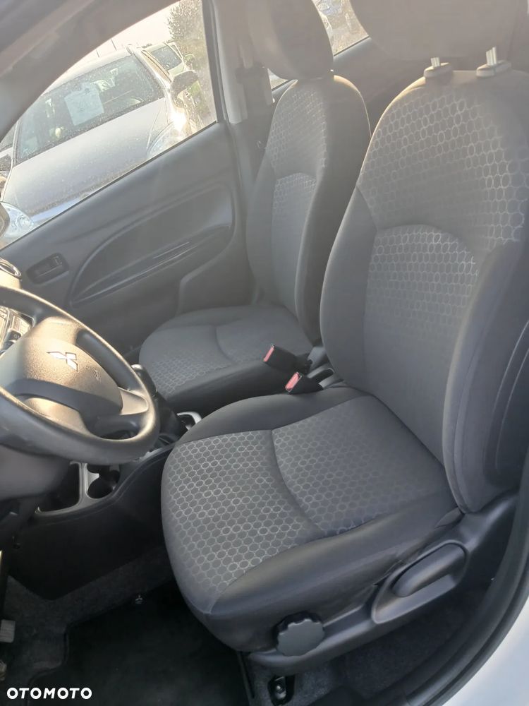 Mitsubishi Space Star - 20
