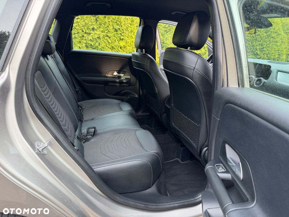 Mercedes-Benz Klasa B 180 7G-DCT Edition 2021 - 23