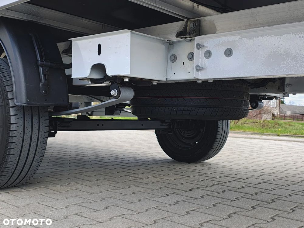 Opel Movano 10 palet * firanka - 20