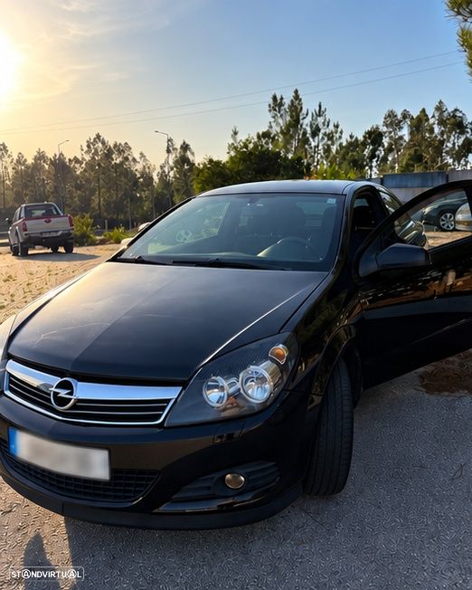 Opel Astra GTC 1.7 CDTi - 3