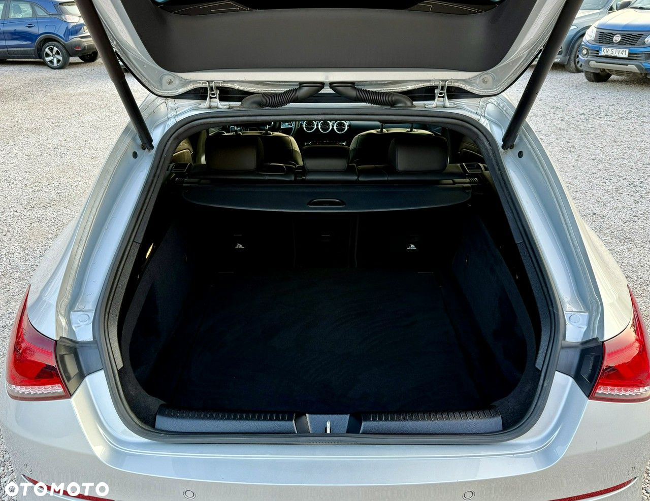 Mercedes-Benz CLA 200 d Shooting Brake 8G-DCT Edition 2021 - 39