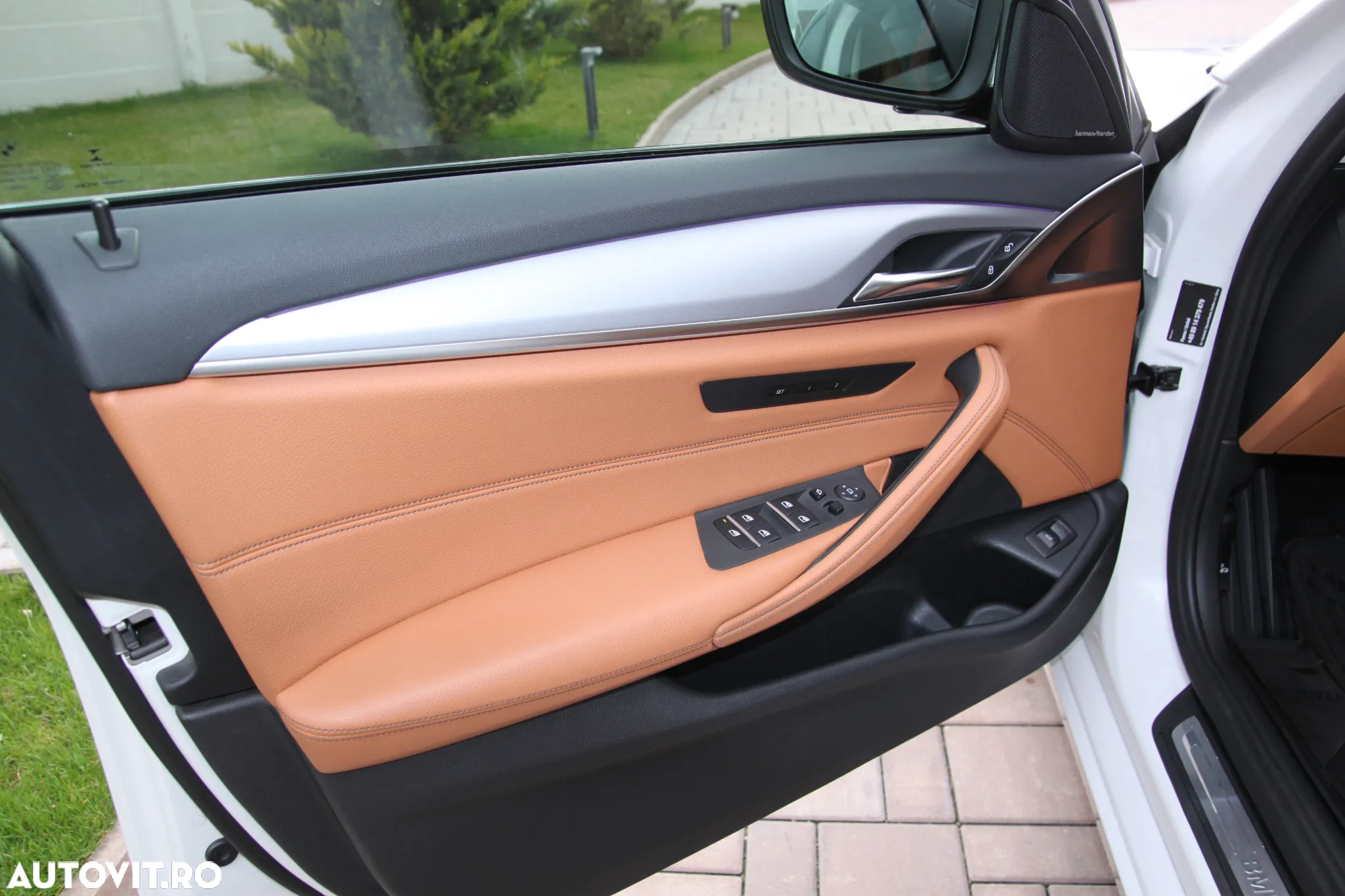 BMW Seria 5 520d AT - 34