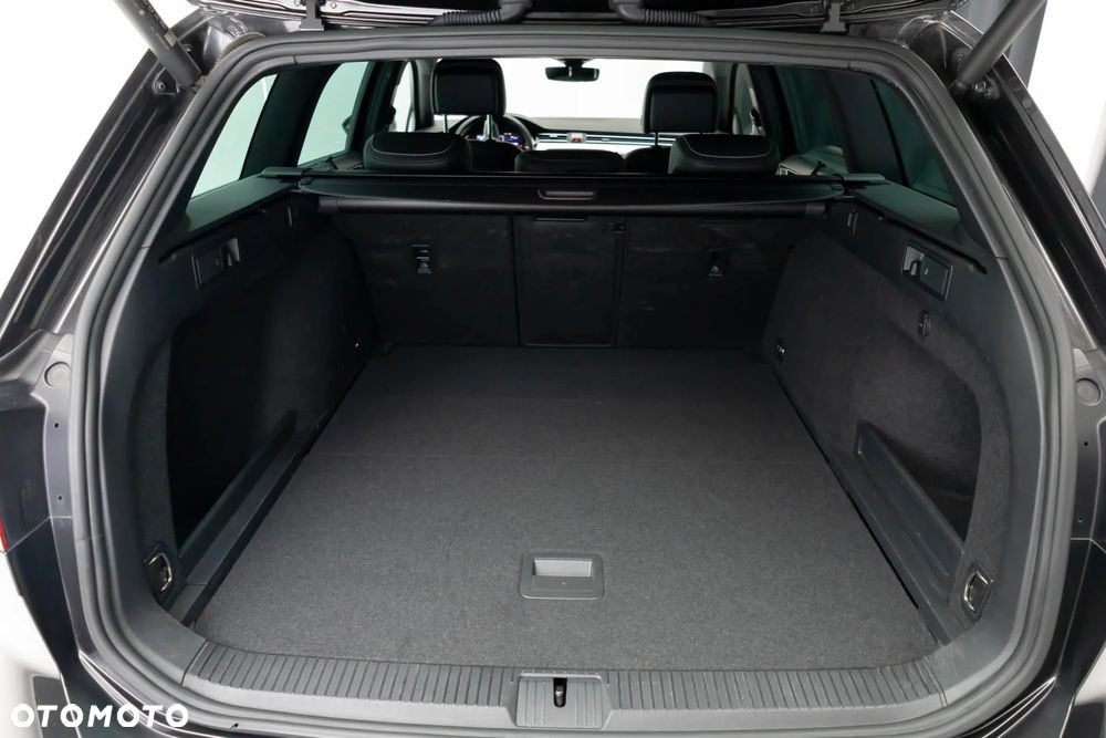 Volkswagen Passat Variant - 39