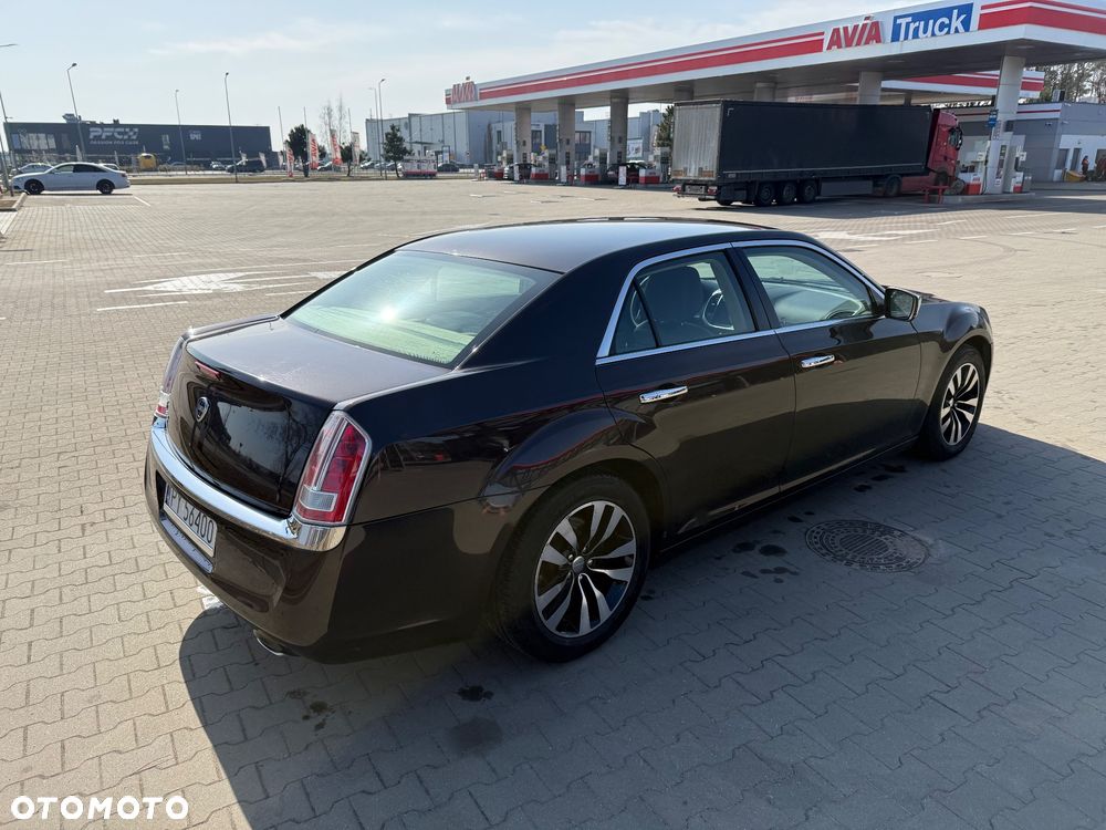 Lancia Thema 3.0CRD Executive - 17