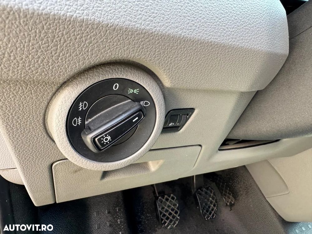 Volkswagen Transporter Sasiu CD T6.1 2.0 TDI 81 kW LR - 12