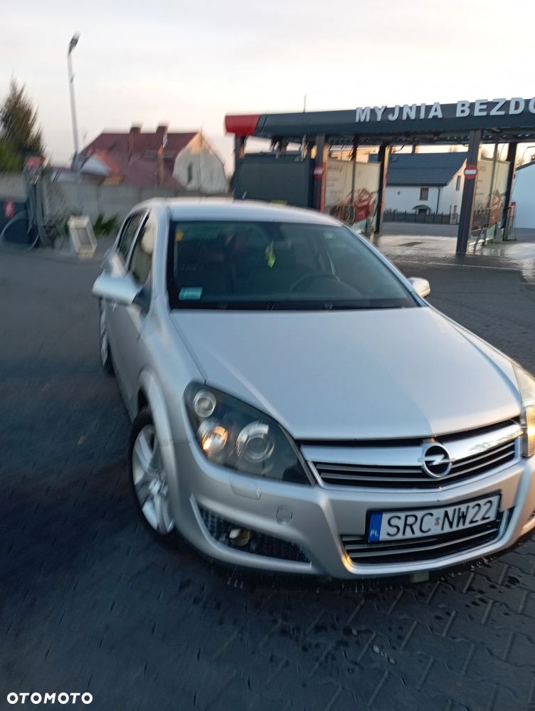 Opel Astra 2008 photo 2