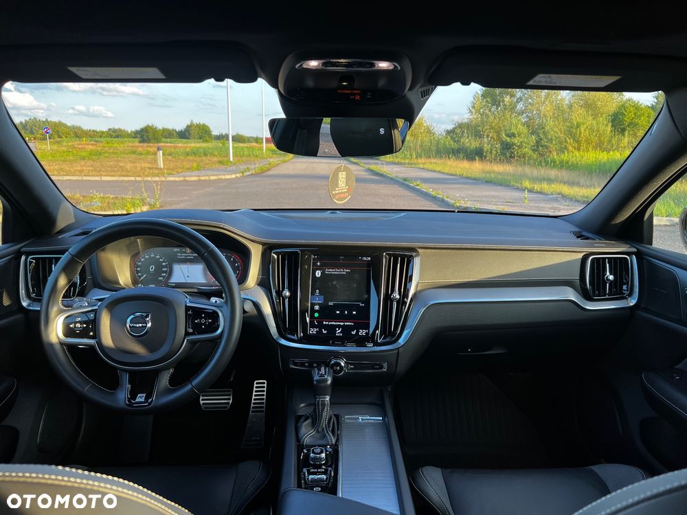 Volvo S60 T6 AWD R-Design - 14