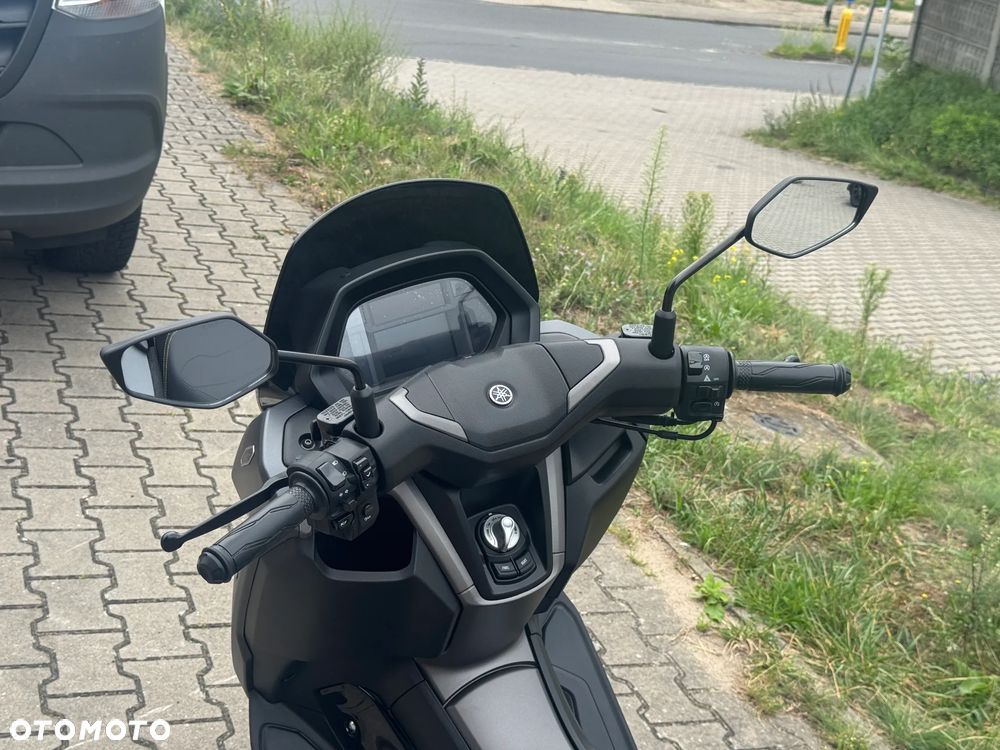 Yamaha NMAX - 3