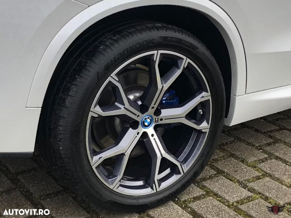 BMW X5 xDrive45e - 16