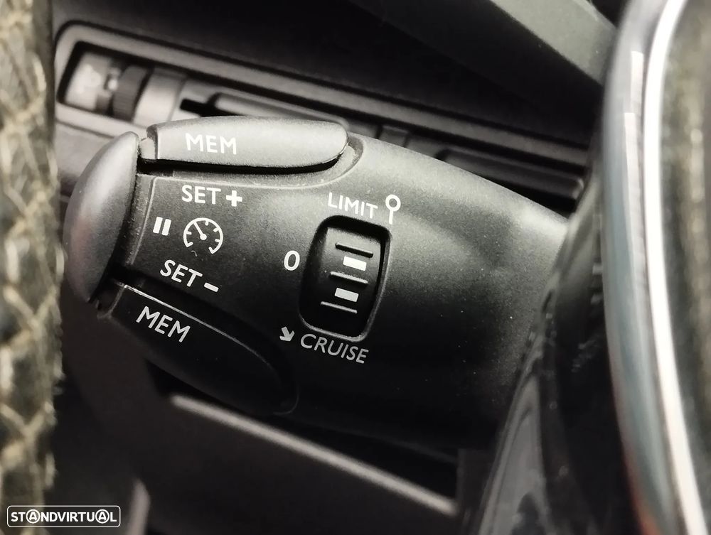 Peugeot 3008 1.5 BlueHDi Allure - 22