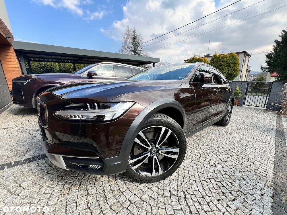 Volvo V90 Cross Country - 17