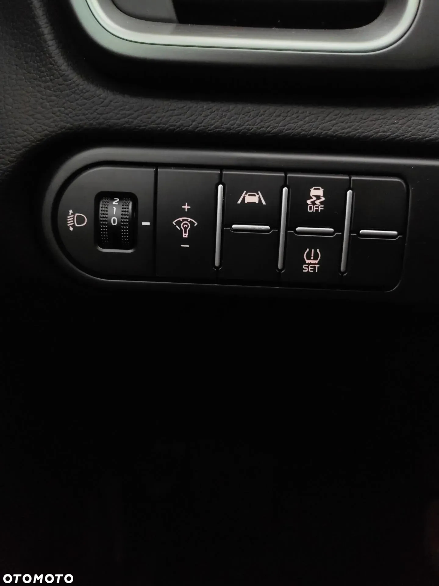 Kia XCeed 1.5 T-GDI M DCT - 14