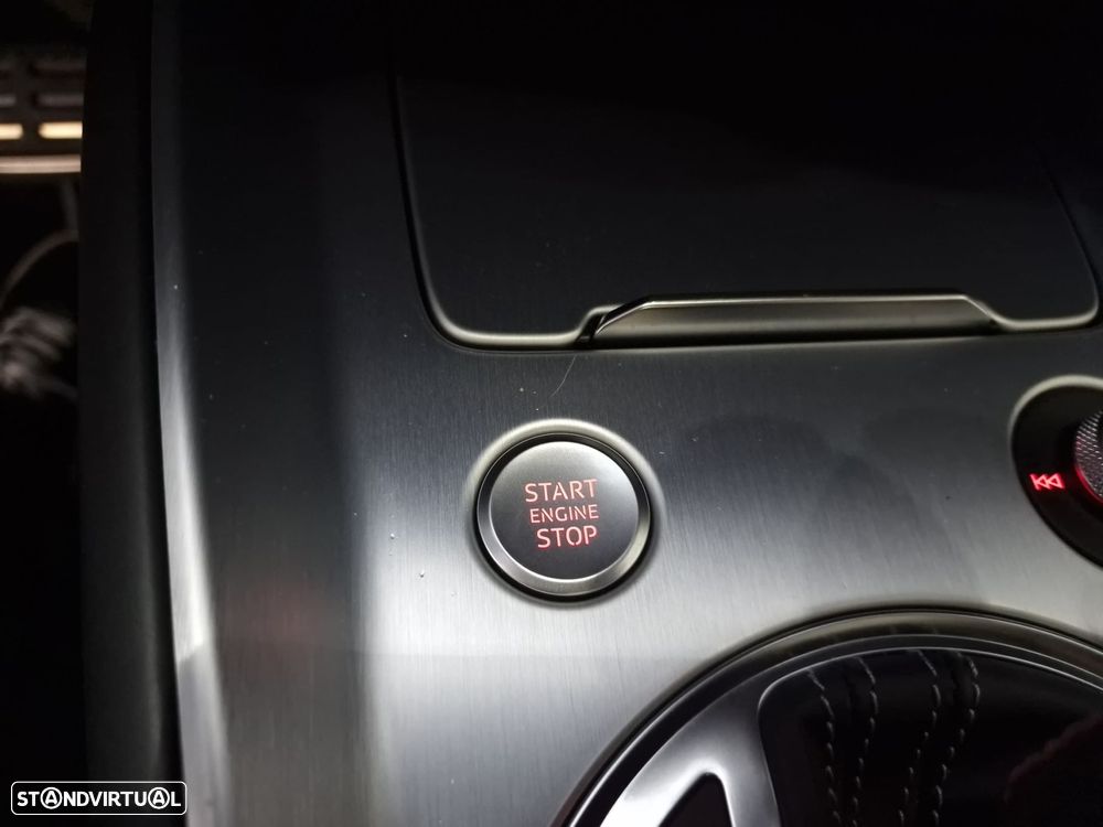 Audi TT Coupé 2.0 TDI quattro S-line S tronic - 31