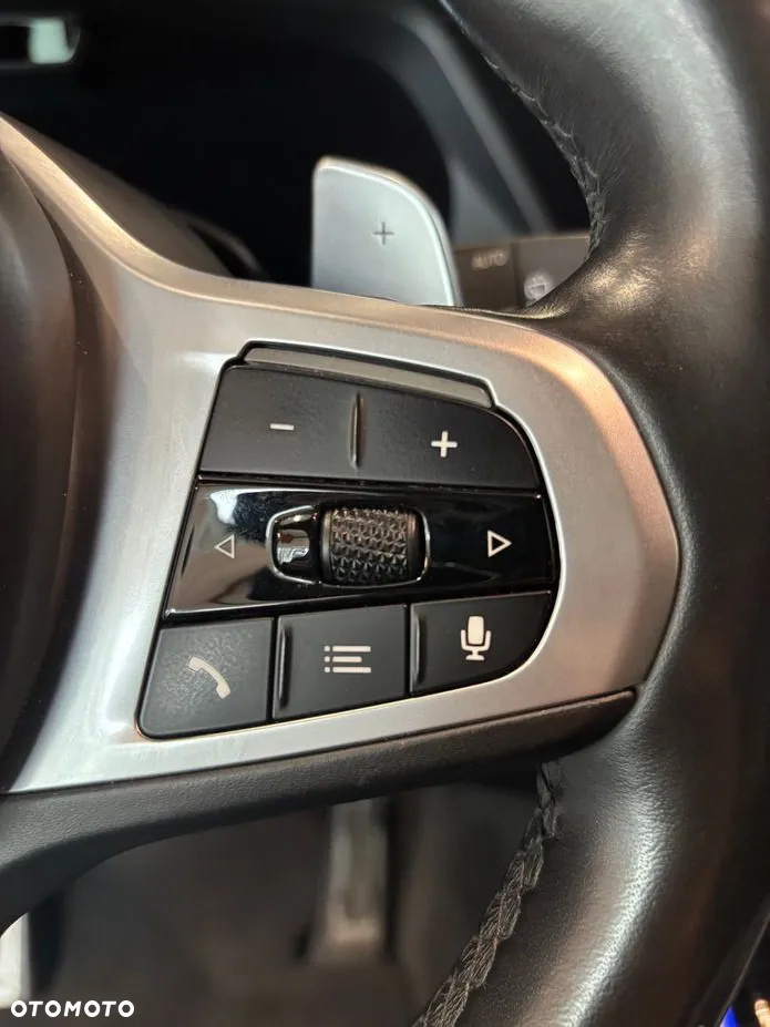BMW X7 - 23