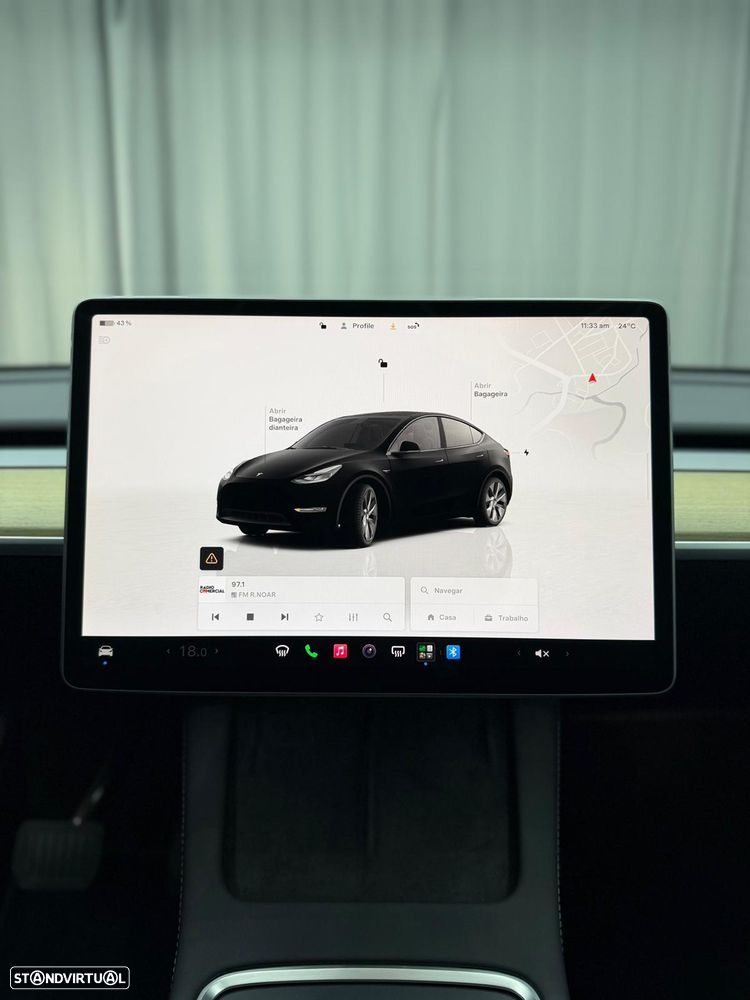 Tesla Model Y Long Range Dual Motor AWD - 12