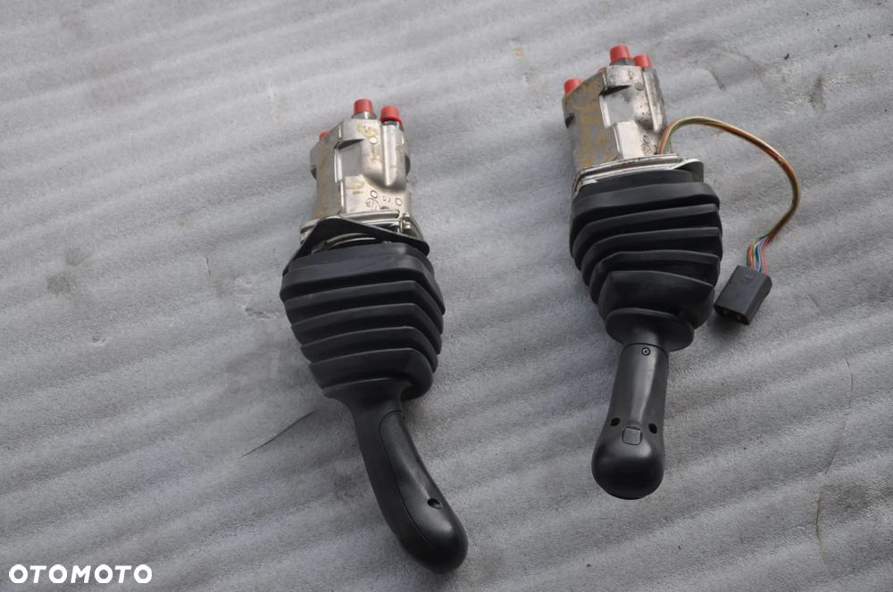 Yojstick Yanmar vio25-4