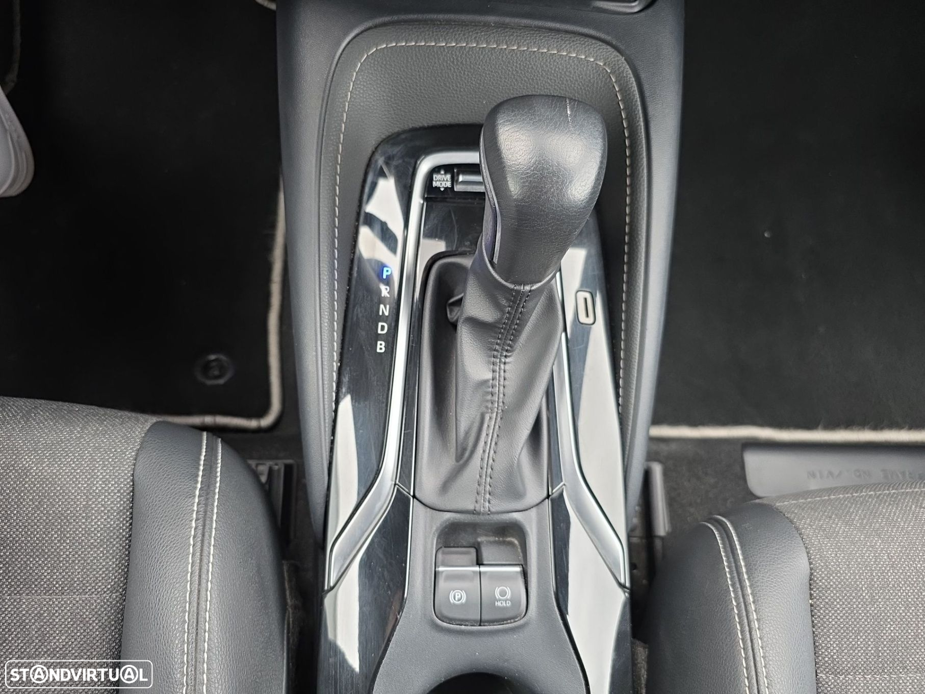Toyota Corolla Touring Sports 1.8 Hybrid Comfort Plus - 18