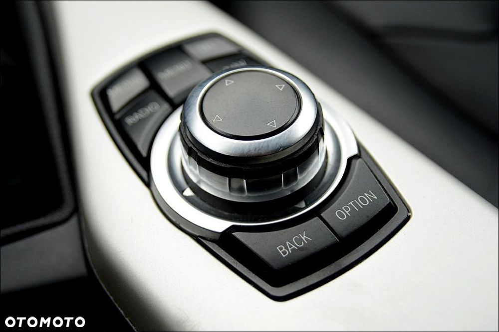 BMW Seria 1 116d EfficientDynamics Edition - 32