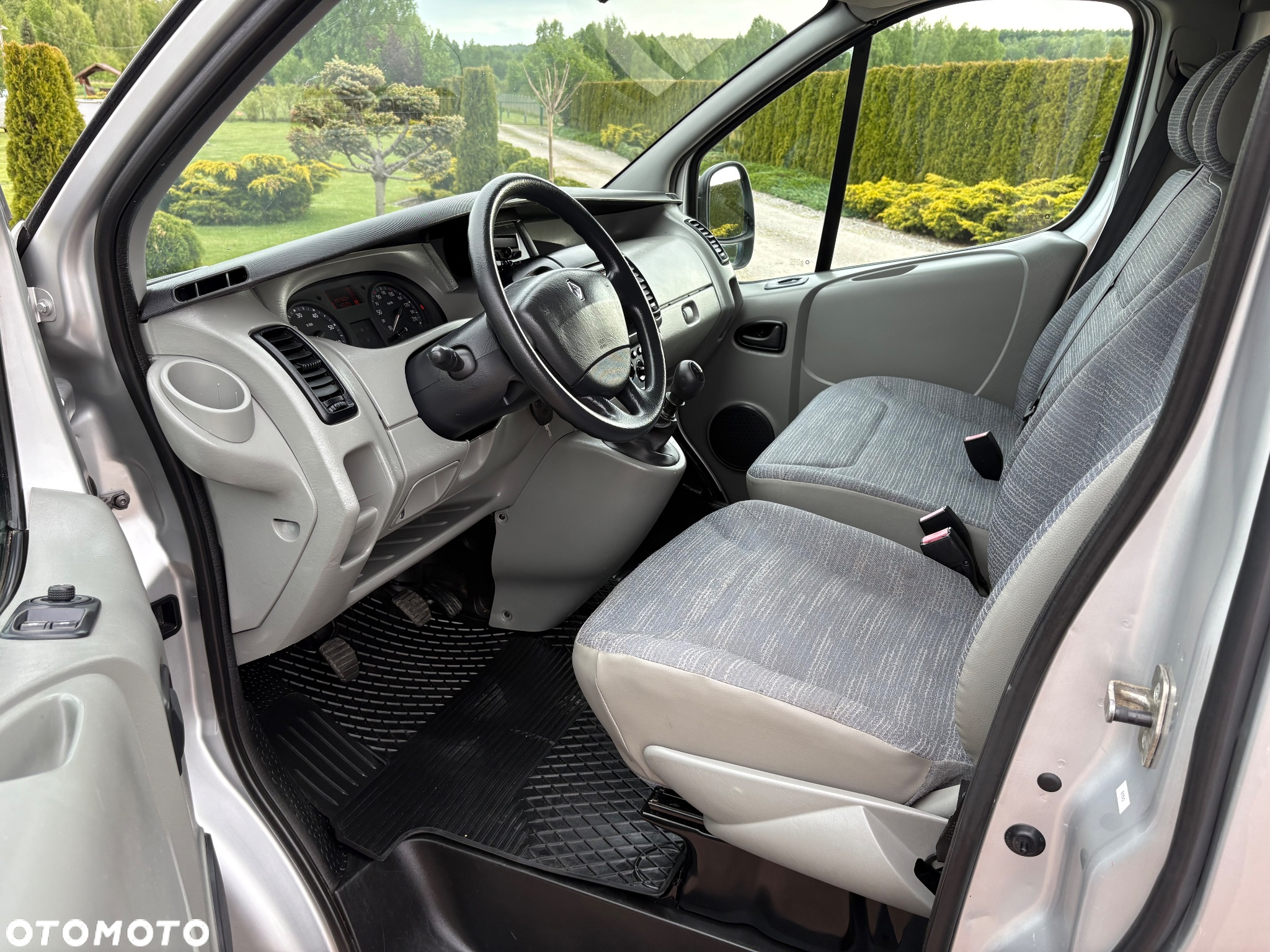 Renault Trafic - 13