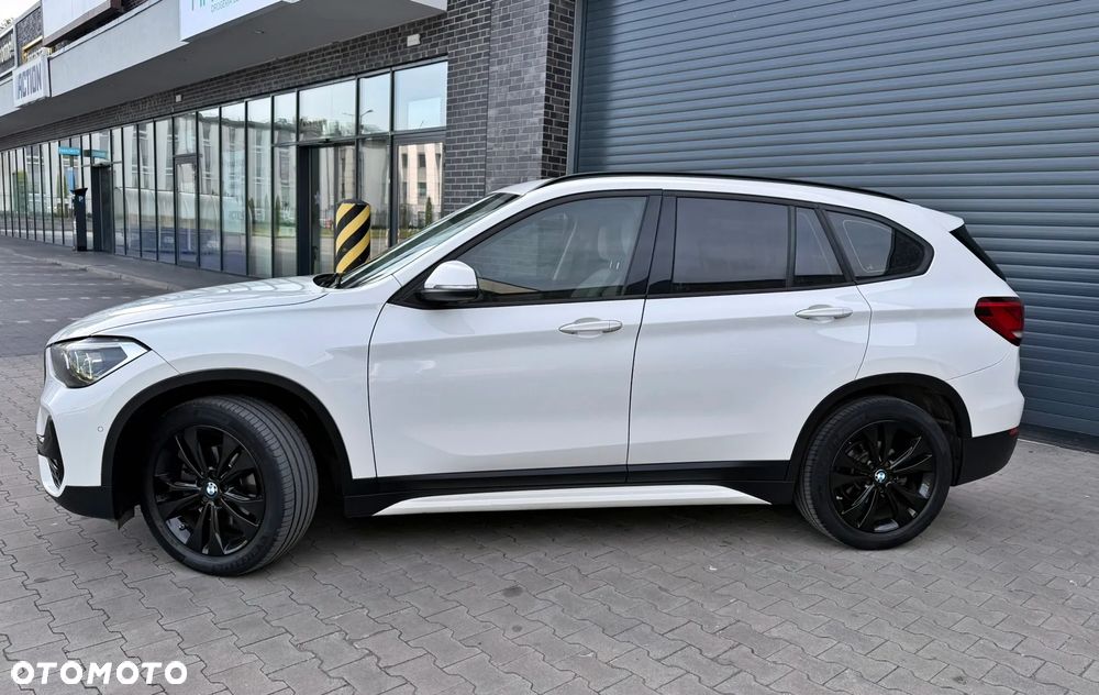 BMW X1 sDrive18i Sport Line - 2