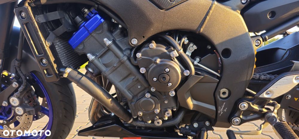 Yamaha FZ8 - 15