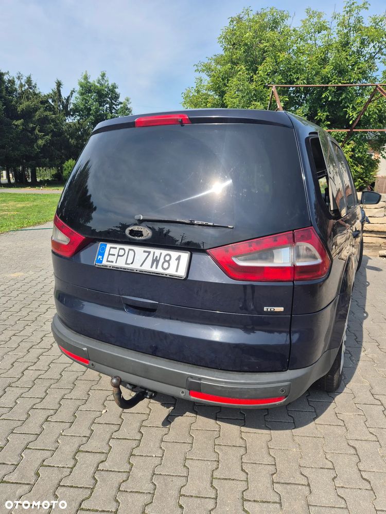 Ford Galaxy - 1