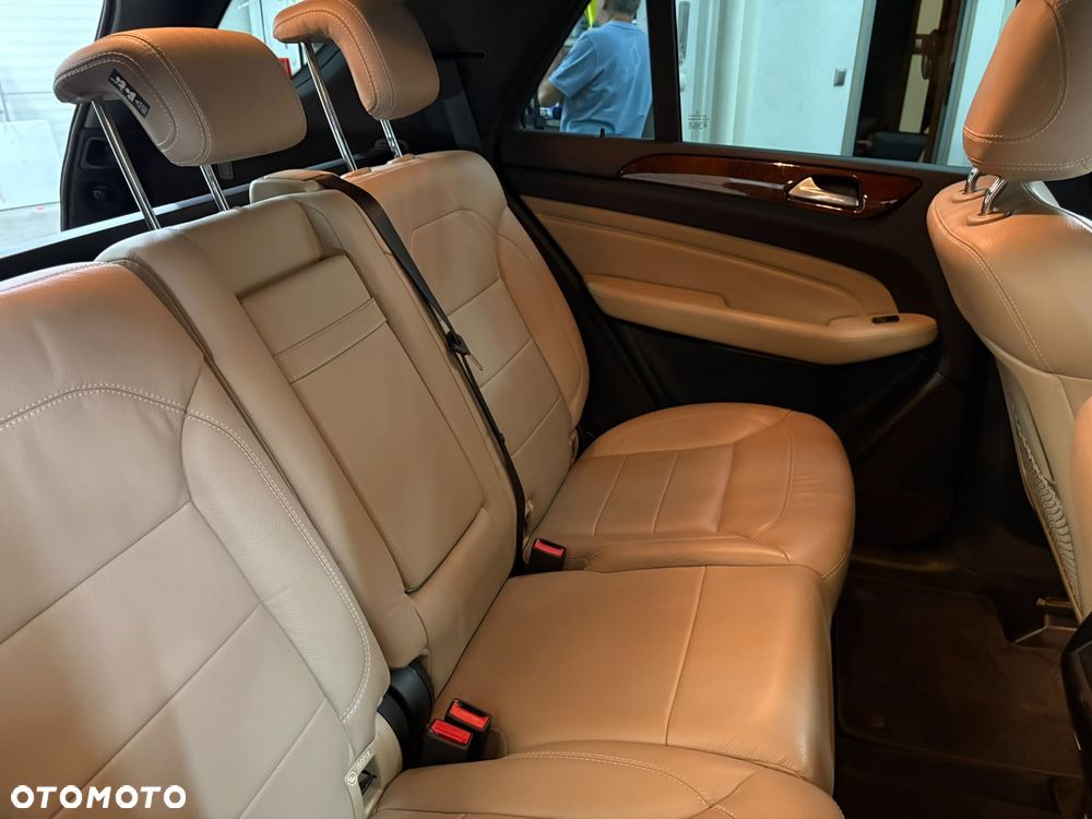 Mercedes-Benz ML 350 BlueTEC 4-Matic - 7